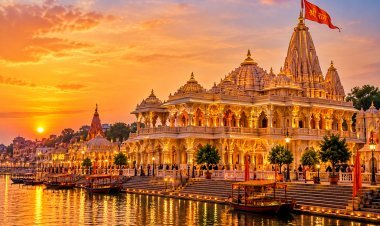 VARANASI / AYODHYA / PRAYAGRAJ
